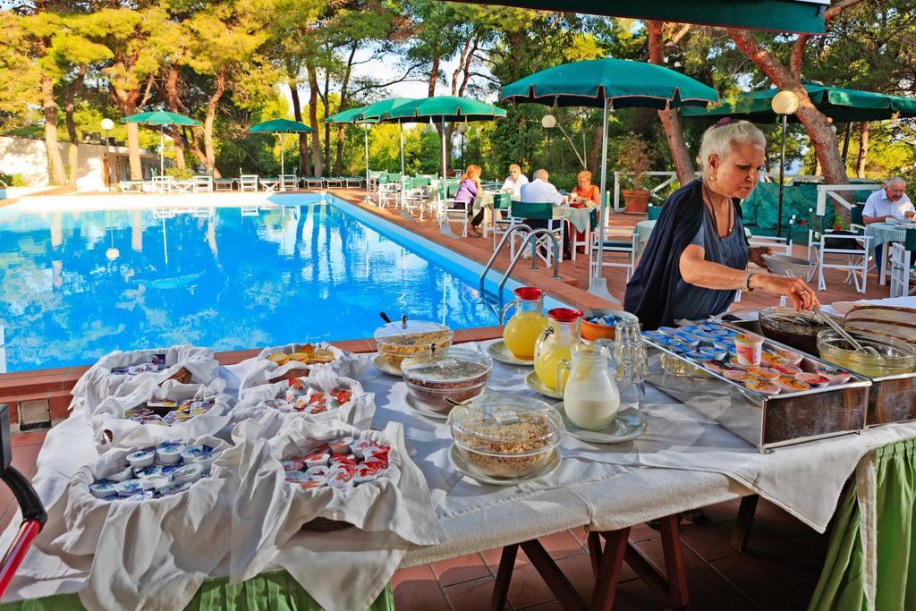 Hotel Kyrie Isole Tremiti Сан-Домино Экстерьер фото