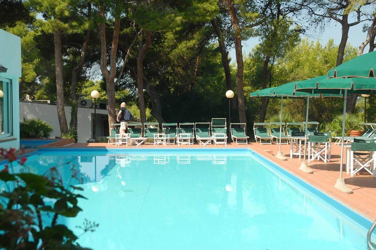 Hotel Kyrie Isole Tremiti Сан-Домино Экстерьер фото